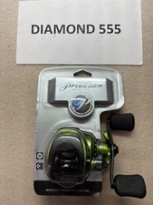 Pflueger Monarch Bait Casting 4 Bearing Black/Green Right-Handed | 2245