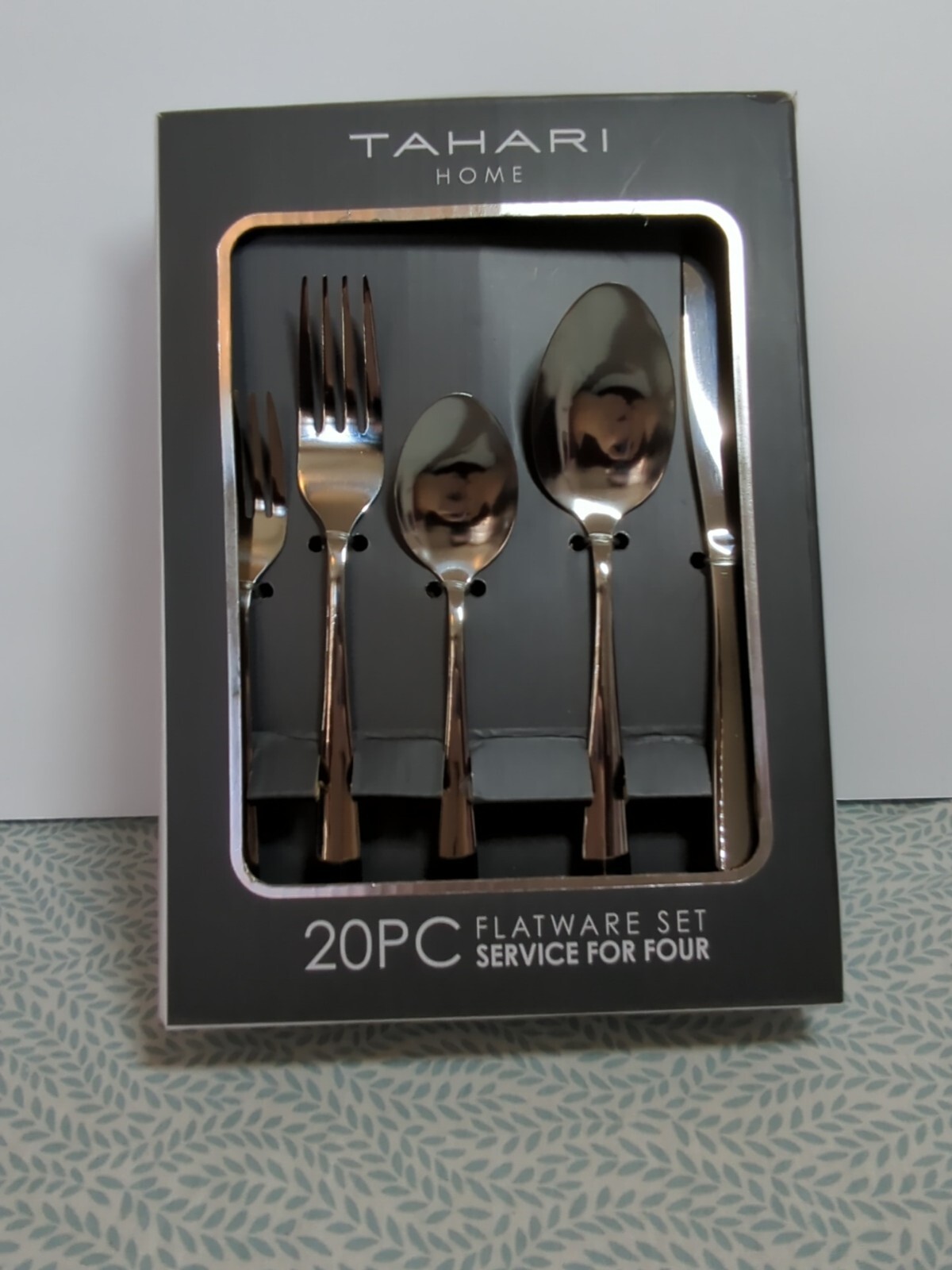Tahari Home Flatware Set 20pc Set. Brand New Stainless Steel eBay