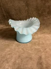 Vintage 1940S Fenton Art Glass Blue Overlay Ruffled, Hat, Shaped Bud Vase￼