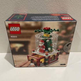 LEGO 40223 Seasonal Christmas Snow Globe New and Sealed  