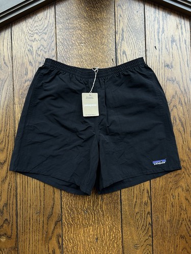 Patagonia Men’s 5” Baggies Shorts Black NWT Size Medium