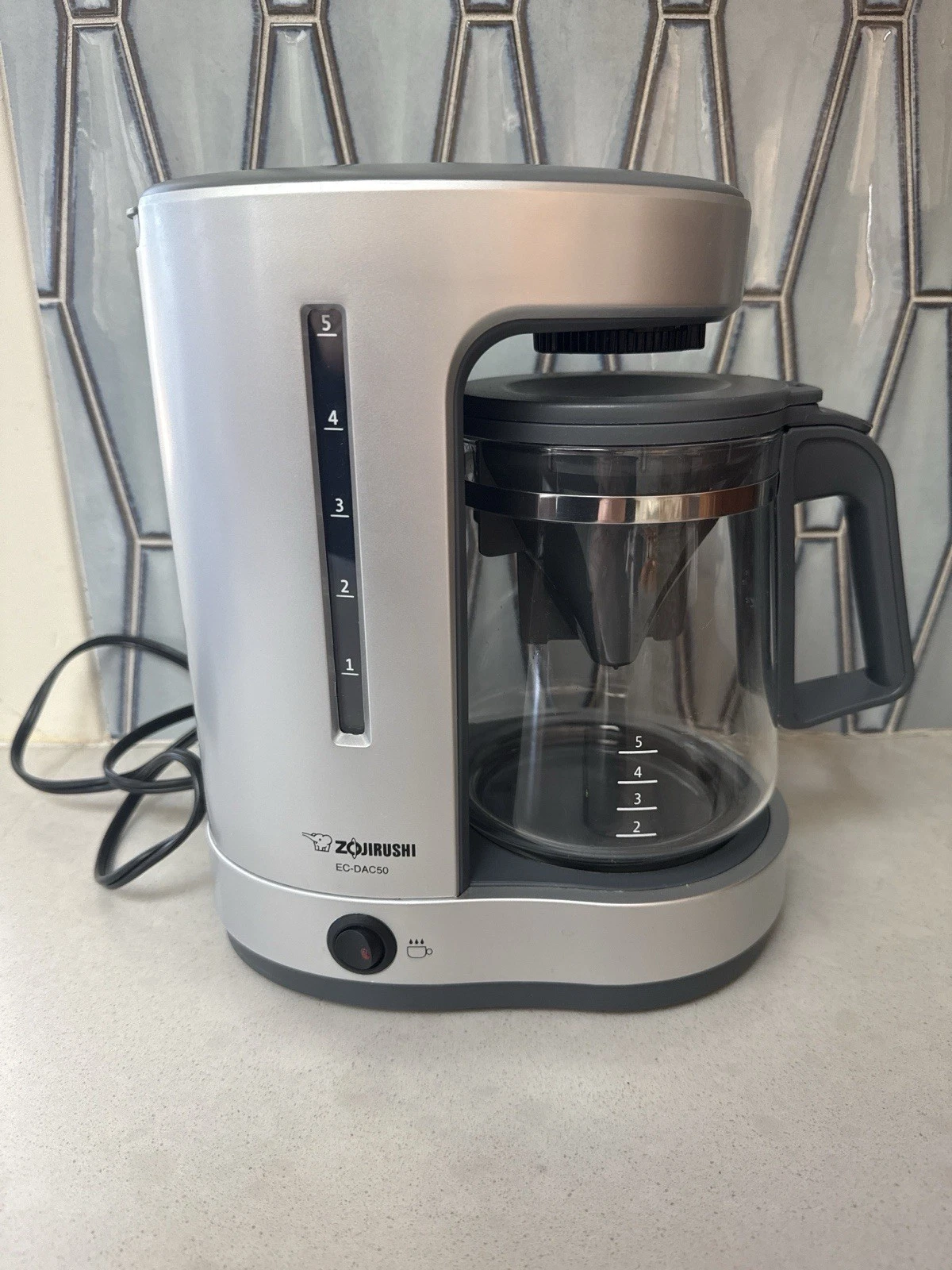 Zojirushi EC-DAC50 5-Cup Drip Coffee Maker Compact Brewer w/ Glass Carafe Clean