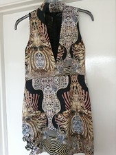 Pretty Little Thing  Black & Gold Patterned Dress With Keyhole Cut Out Size 10