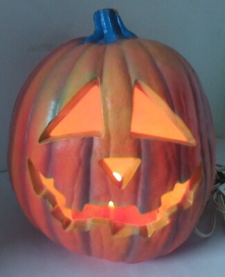 Vintage Trendmasters Halloween 1995 Pumpkin Blue Stem Blue Streaks Lighted Light