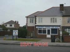 PHOTO  ROADSIDE SNACKS THE BRITISH INGENUITY WITH LANGUAGE STRIKES AGAIN! 2009