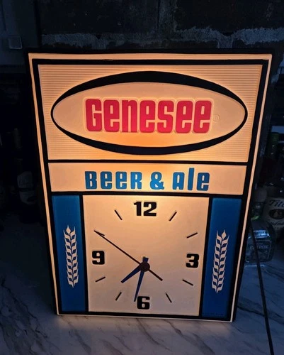 VINTAGE GENESEE BEER ALE LIGHTED CLOCK SIGN BAR  MANCAVE ROCHESTER DISPLAY PUB