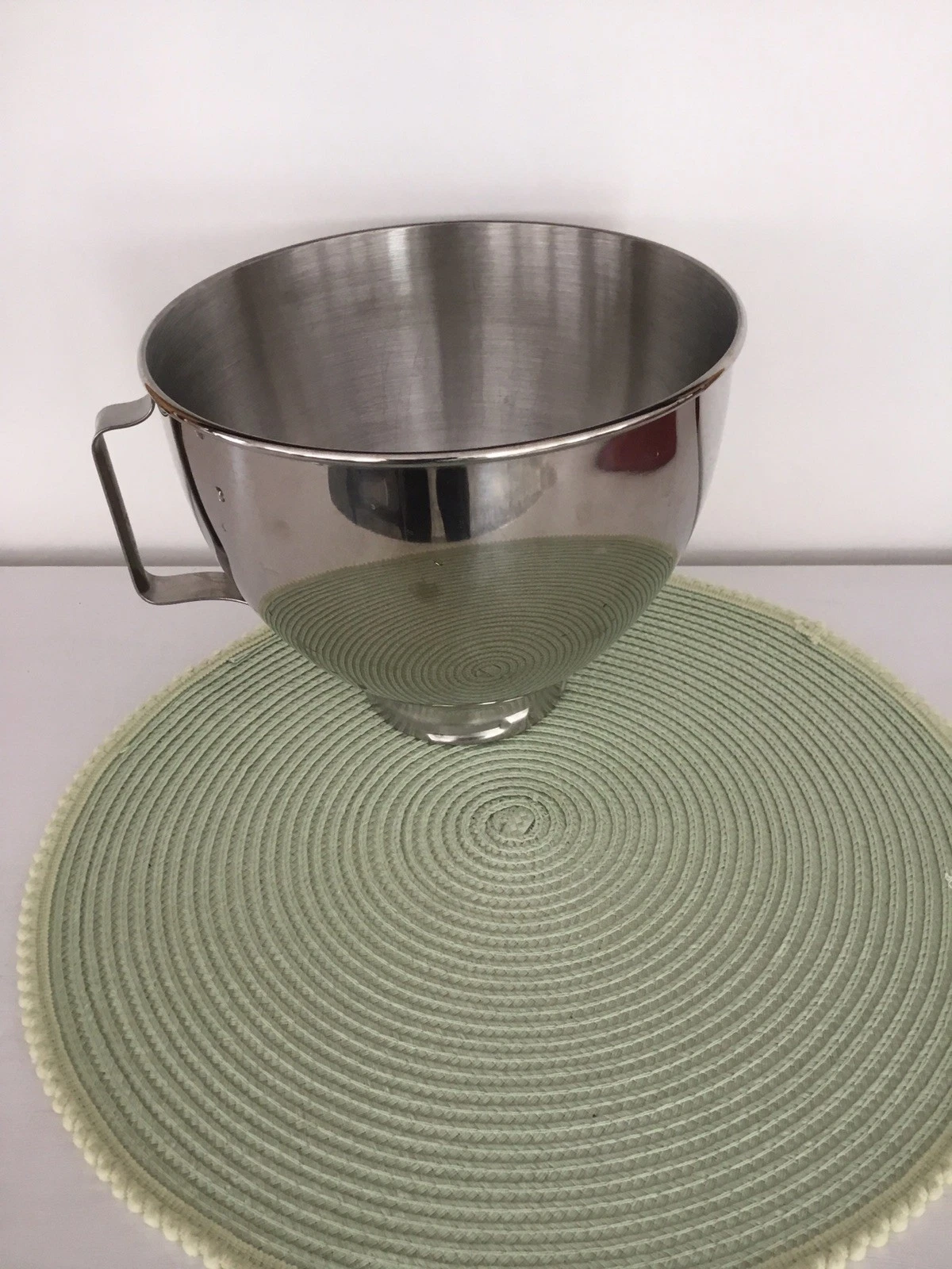 KitchenAid K45 Stainless Steel 4.5 Quart Twist Lock Mixing Bowl (only) W/ Handle