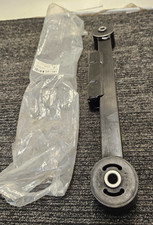 K641180 101793 Lower Control Arms. Black or 2004- 2007 Jeep Liberty