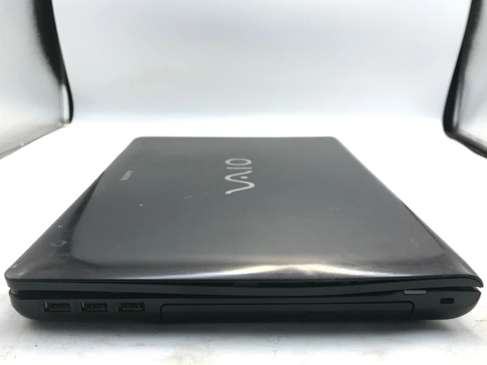 Portátil Sony VAIO PCG-61611L AMD Athlon II 15" - SIN ALIMENTACIÓN/PANTALLA DEFECTUOSA - MZ Foto 3 de 4