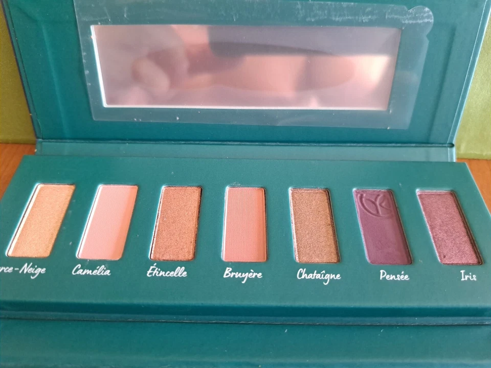 Yves Rocher  Palette ROSES D'HIVER EDIZIONE Limitata  Foto 3 de 4