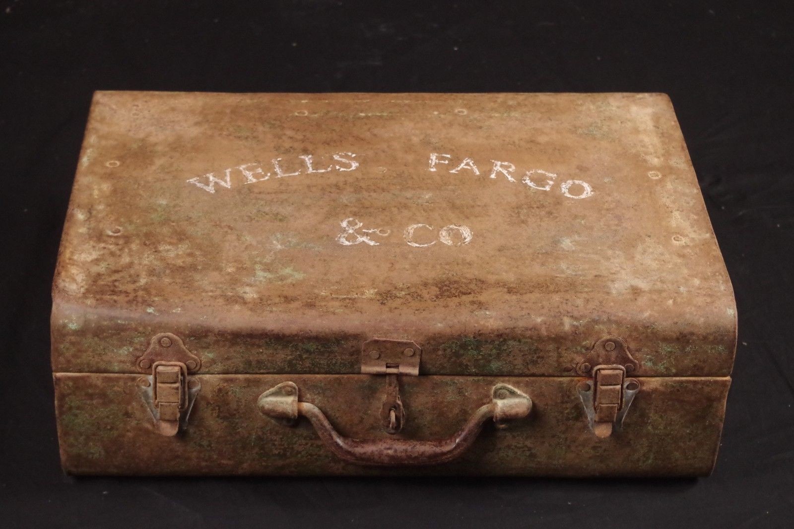 Original Wells Fargo Cash Carrying case 18601890 eBay