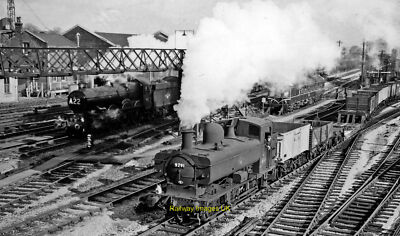 Railway Photo - Goods train coming off the Brentford Dock branch at Southa c1961