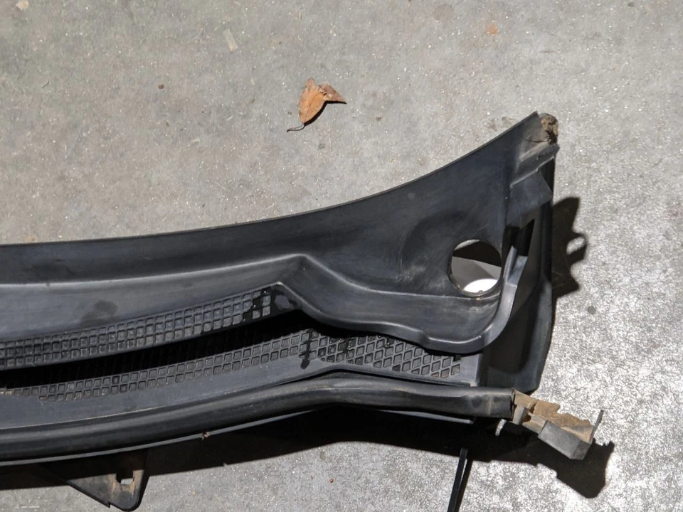 2007-2013 Nissan Altima Front Windshield Cowl Grille Vent Panel 66862-ZN50A OEM - Image 2 of 4