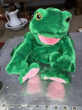 Frog Plush  Puppet Backpack w Zipper Comp Adjustable Strap Kids Travel  Bag Toy