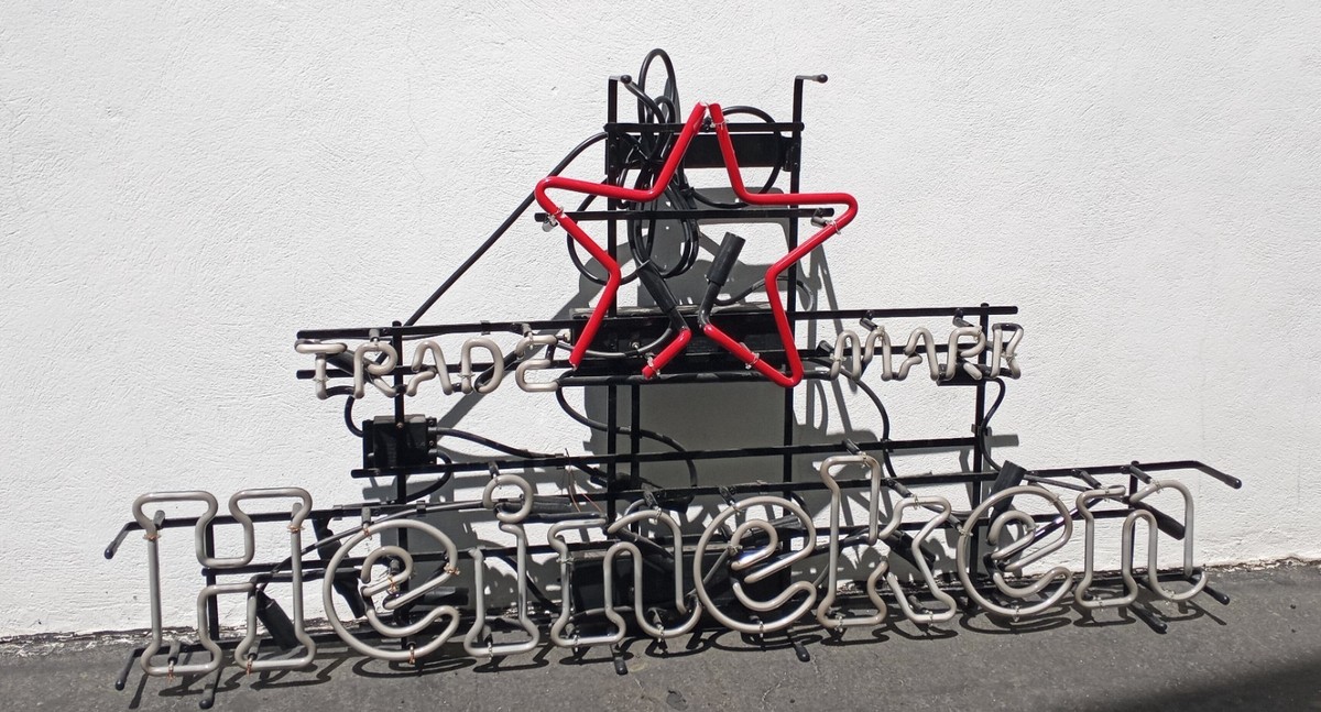 RARE Heineken Trademark Neon Light Beer Sign 48