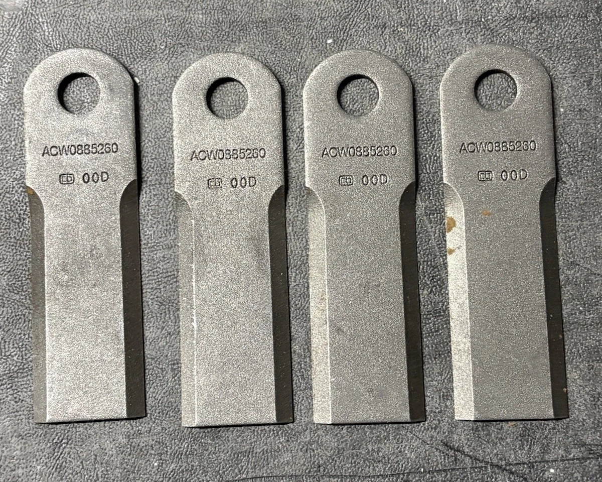 ( QTY 4 ) AGCO STRAIGHT BLADE ACW0885260 photo 1