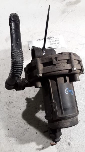 AUDI A6 1999 bomba de inyección de aire Foto 3 de 4