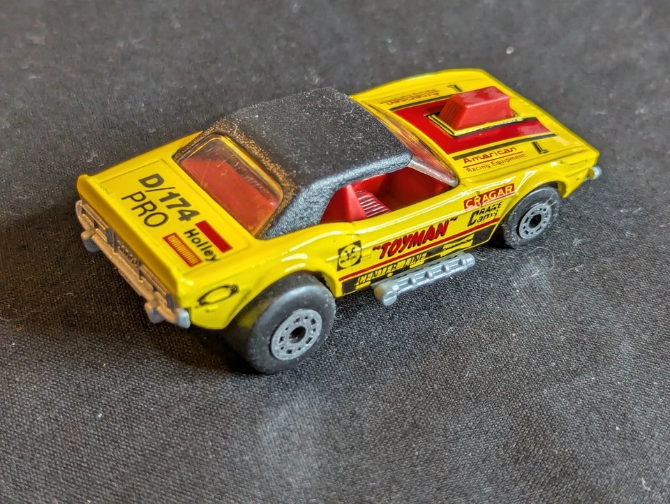 Vintage MATCHBOX SuperFast Dodge Challenger 1975 Yellow/Black Pro Street Drag - Image 2 of 4