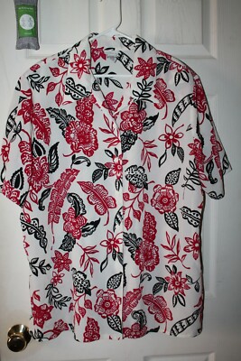 Modern Essentials--Women's Button Up Shirt 100% Polyester Short Sleeve--24W