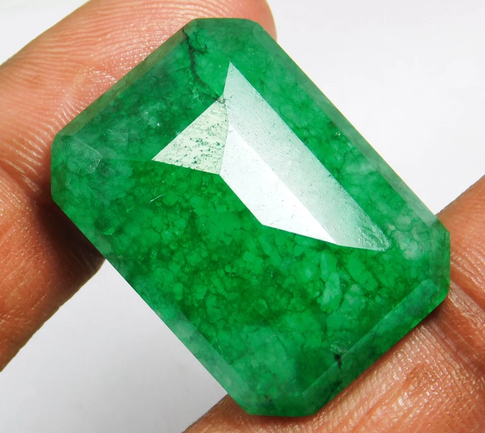 Certified 47.80 Ct Natural Emerald Shape Colombian Green Emerald Loose Gemstone - Image 3 of 4