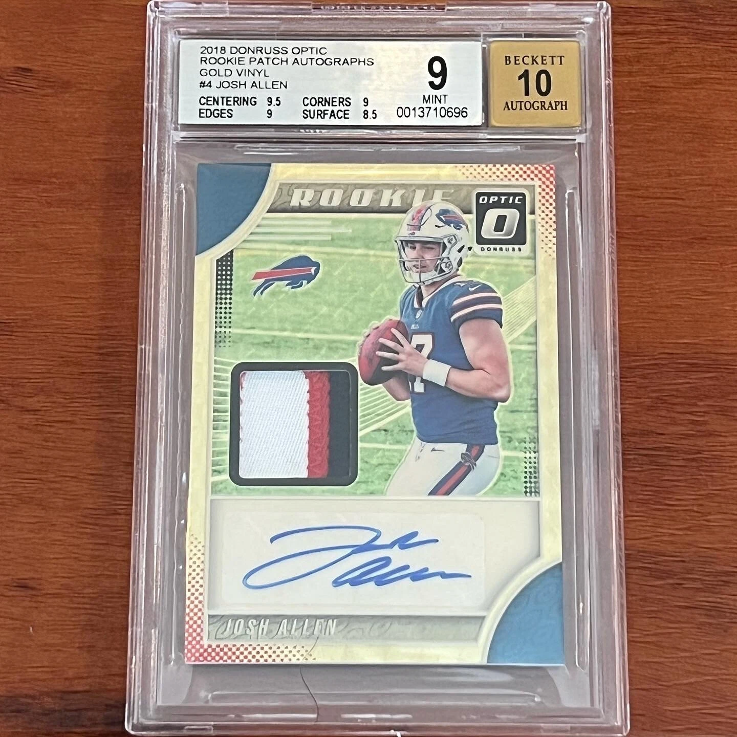 Josh Allen Panini Donruss Optic Rookie Patch Autographs #RPVJA Photo Variation-Gold Vinyl 1/1