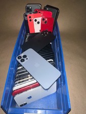 Lot of 44 -Used Apple iPhone Mixed Smartphone...