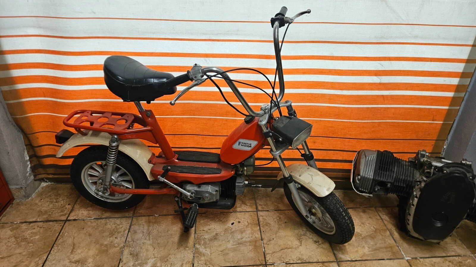 Foto 18 di 19