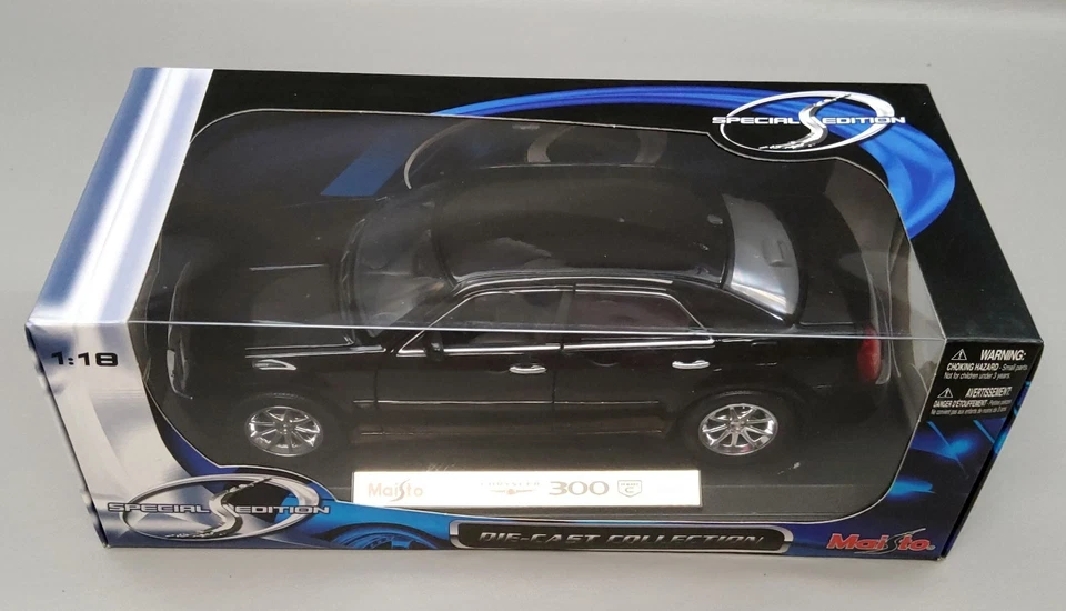 2005 Black Chrysler 300 Hemi C 1:18 Scale Diecast By Maisto #31120 - Image 2 of 4
