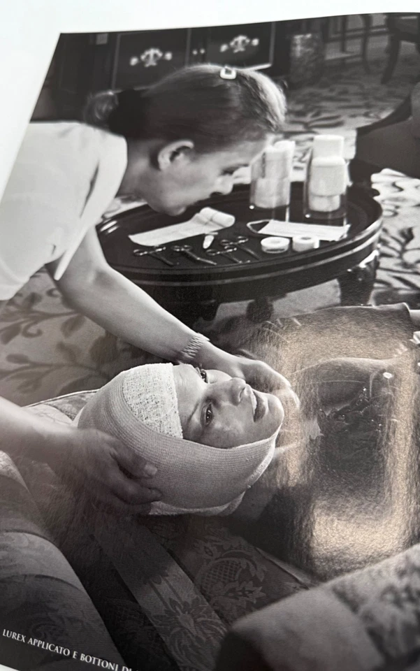 Vogue Italia July 2005 Linda Evangelista Steven Meisel MAKEOVER MADNESS #662 - Image 3 of 4