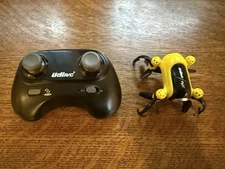 UDIR/C Piglet Yellow Drone W/ Controller & New Batteries - NOT TESTED/NO CHARGER