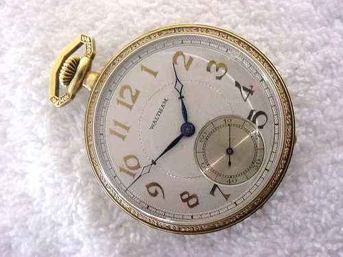 Vintage 14K GOLD FD larg antique pre 1920 Art Deco WALTHAM ENGRAVED pocket watch