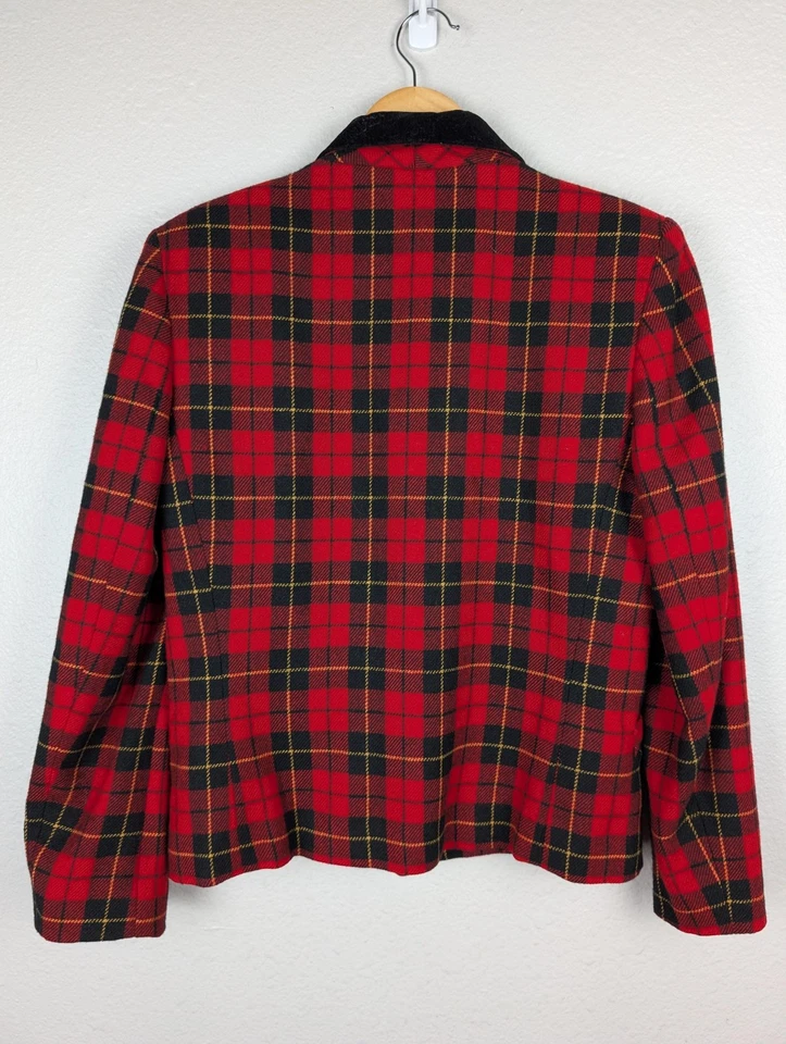 Blazer feminino vintage Alfred Dunner pequeno 6 xadrez vermelho lã colarinho de veludo anos 90 - Imagem 3 de 4