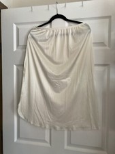 Vtg Vanity Fair Ladies Ivory Nylon Antron Half Slip With Lace Side Slit Large