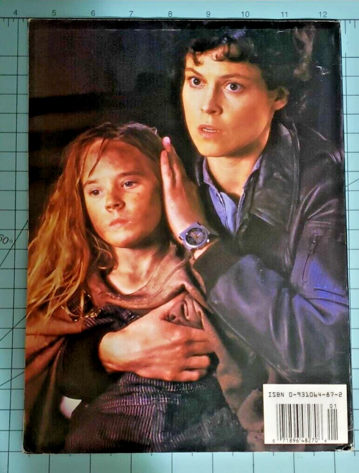 Aliens Official Movie Book” The making of "Aliens" 1986, Great shape, rare - Image 4 of 4