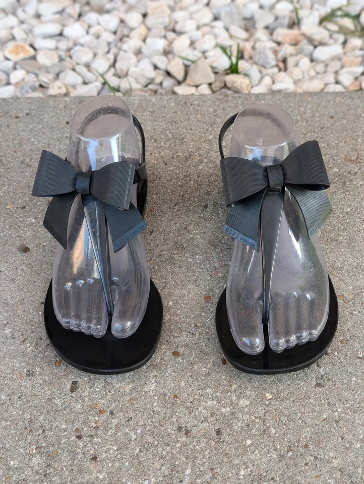 Sandalias BCBGeneration negras con correa para el tobillo talla 6M Foto 3 de 4