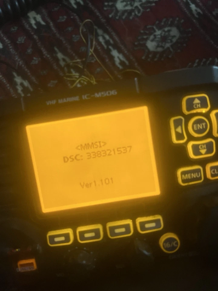 Transceptor VHF marino Icom IC-M506 con micrófono - USADO - Totalmente probado Foto 2 de 4