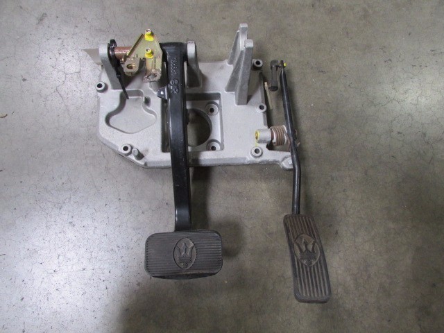 Maserati Spyder, Coupe, Brake Pedal With Gas And Support, Used, P/N 186861