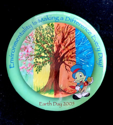 Disney Earth Day 2005 Ambientality Jiminy Cricket Cast Escluso Spilla Pulsante 38330 - Foto 3 di 7