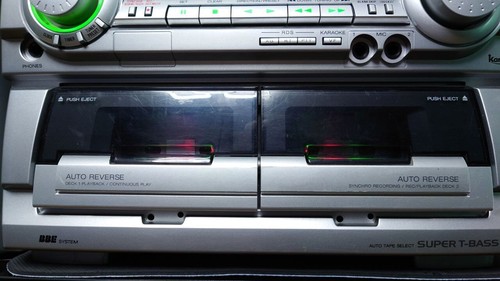 Aiwa Z-HT73 DIGITAL AUDIO SYSTEM & 3 -WAY SPEAKER SYSTEM SX-ZHT530. AC 220V - Picture 9 of 23