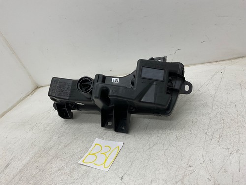 DAMAGED 2017-2023 TESLA MODEL 3 FRONT RIGHT PASSENGER SIDE LED FOGLIGHT OEM - Picture 8 of 13