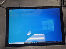 Microsoft Surface Pro 4 1724 12.3" i7-6650U 2.2GHz 8GB RAM 256GB SSD  Cracked