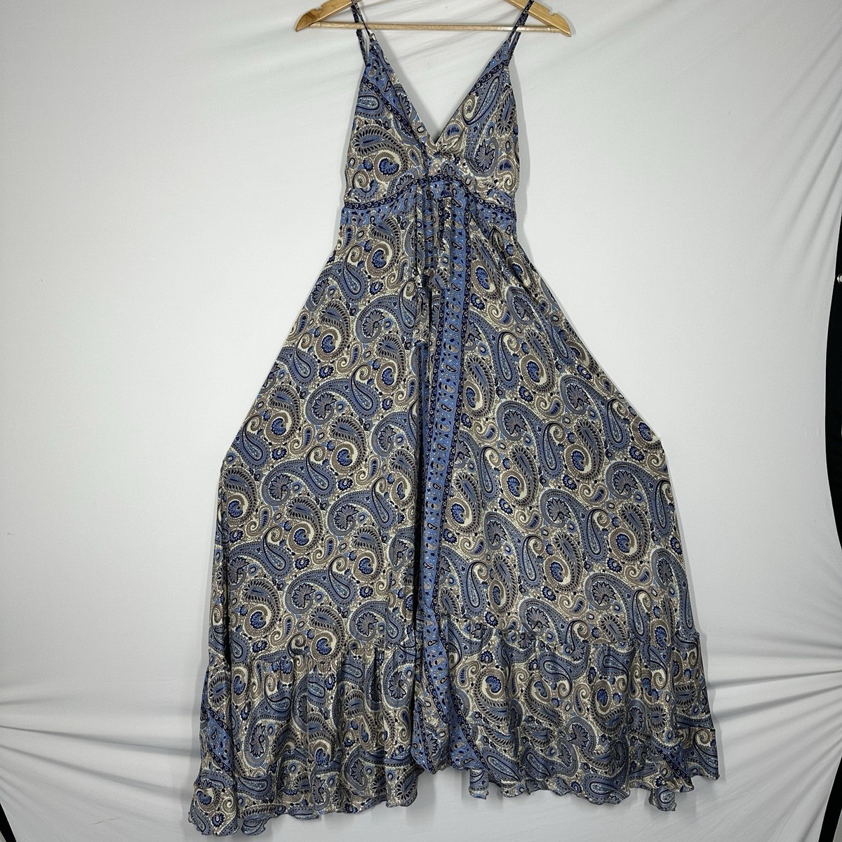 Swarna Greece silk boho maxi dress blue paisley v-neckline spaghetti straps | eBay Swarna Greece silk boho maxi dress blue paisley v-neckline spaghetti straps | eBay