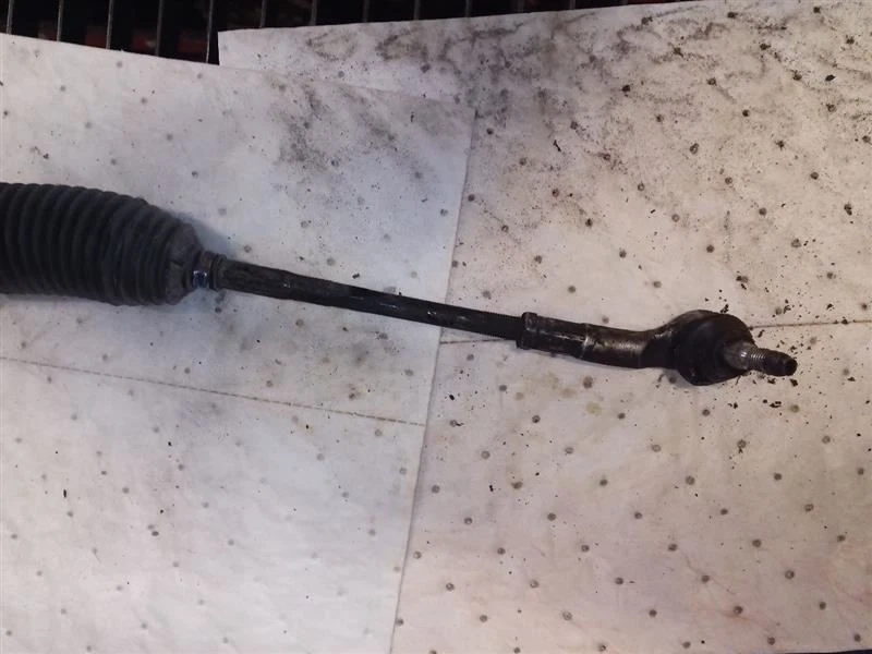 Steering Rack And Pinion From 2008 Volkswagen Beetle 4820165 - Image 3 of 4