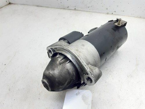 068911024G halter anlasser für VOLKSWAGEN PASSAT BERLINA (3B3) 2000 6862190