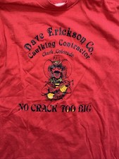 FUNNY T SHIRT ROUGE "No Crack Too Big" Calfeutrage Entrepreneur à Clark Colorado