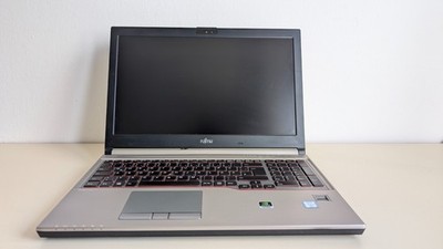 Fujitsu H760 Workstation - 32GB Ram, i7-6820HQ, Quadro M1000M, 256 SSD, 500 HDD