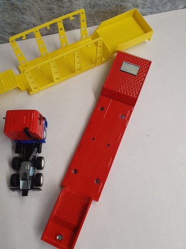 siku 4018 - Tankstelle mit Tieflader DAF 95 - 1:55 - 90iger Jahre - mint - Bild 11 von 12