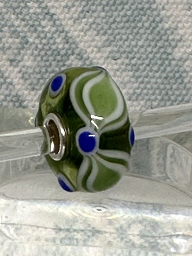 Authentische Trollperlen EICHE grün & weiß Designs mit blauen Punkten auf grün CC, neu - Bild 7 von 11