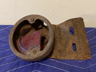1932 era Plymouth Desoto Tail Light K-D Triflex Delite No 267 w/ Bracket