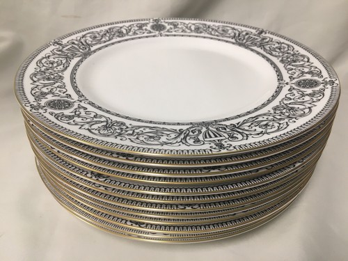(12) Royal Worcester 'Padua' 10.625 Inch DINNER PLATES w/Black Scrolls & Urns - Picture 9 of 12